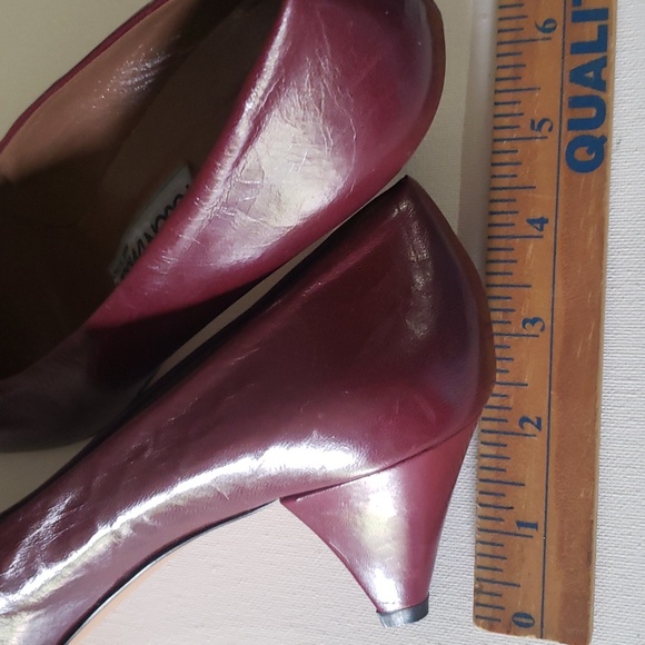 Vero Cuoio Camille Unglik Italian Designer Vintage Red/ Maroon Heels Size 10.5 - Picture 9 of 14